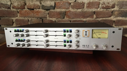 EQ 2.2-VU - Multi-channel / Multi-EQ